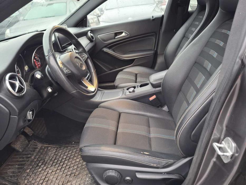 MERCEDES-BENZ CLA 2017