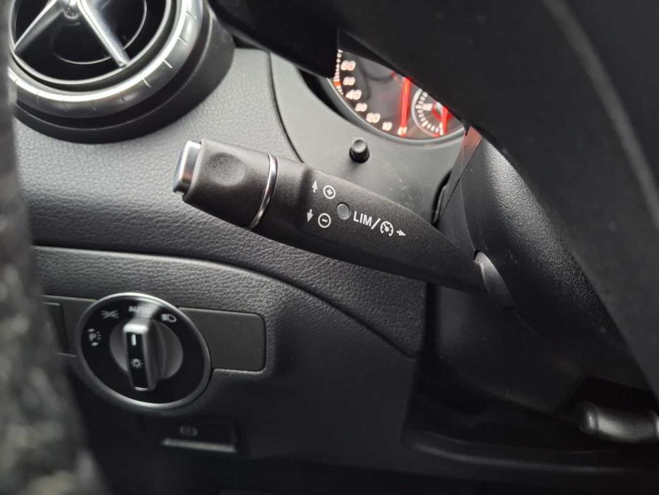 MERCEDES-BENZ CLA 2017