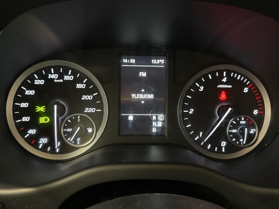 MERCEDES-BENZ VITO 2021