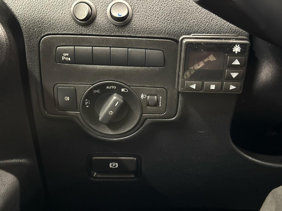 MERCEDES-BENZ VITO 2021