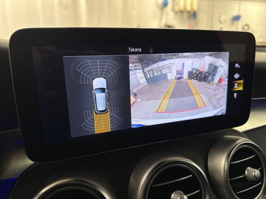 MERCEDES-BENZ GLC 2022