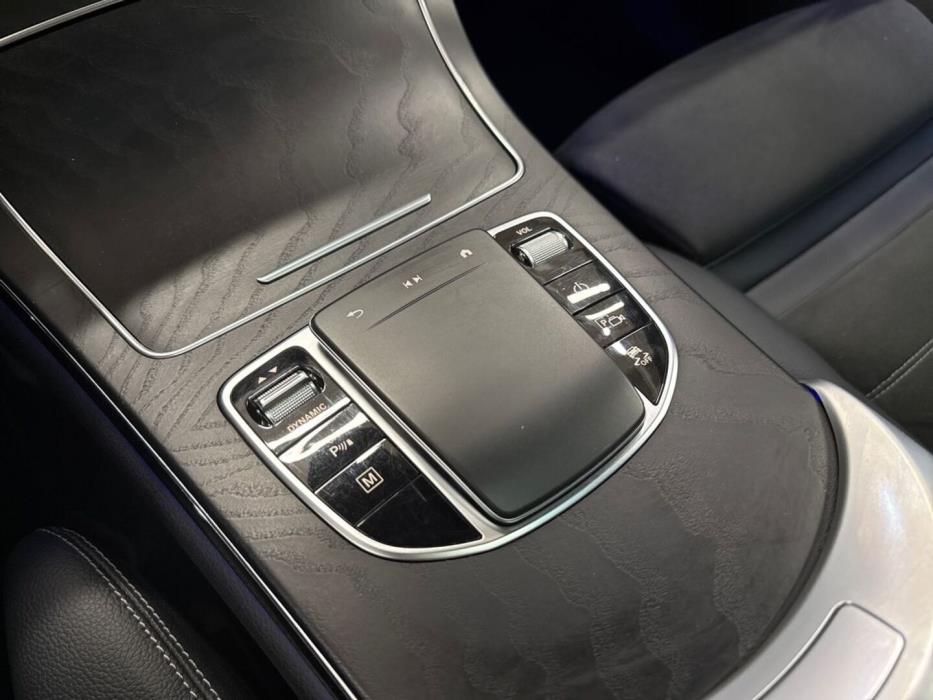 MERCEDES-BENZ GLC 2022
