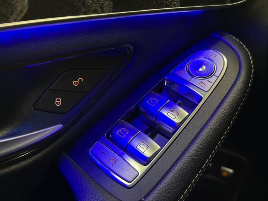 MERCEDES-BENZ GLC 2022