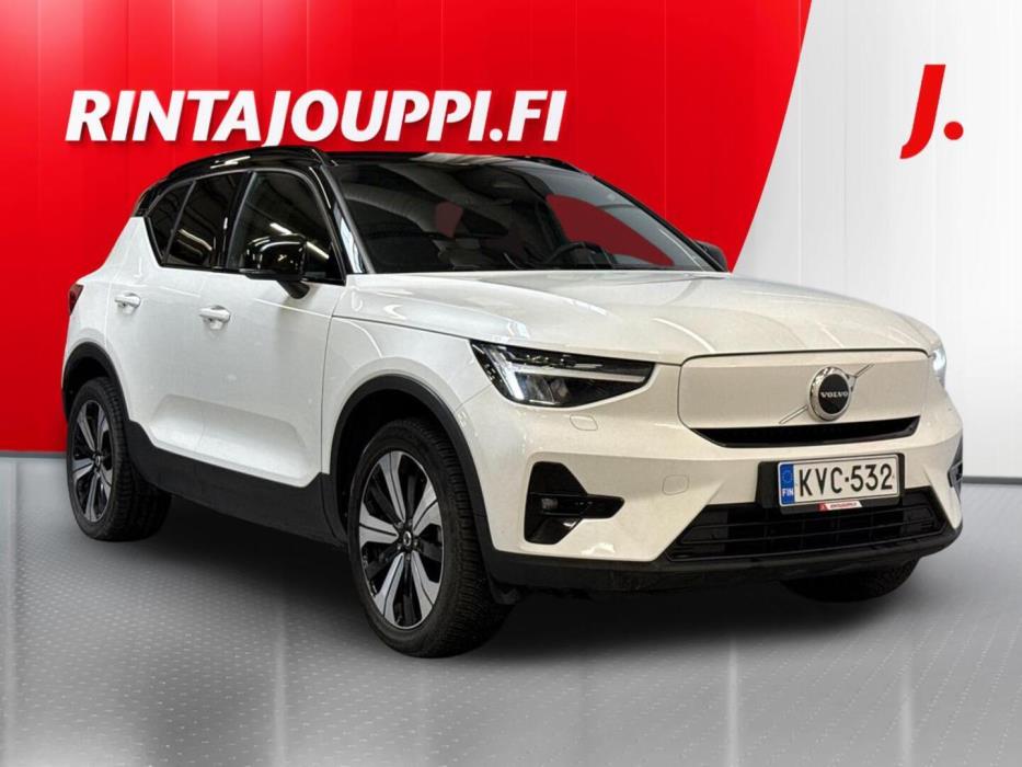 VOLVO XC40 2023