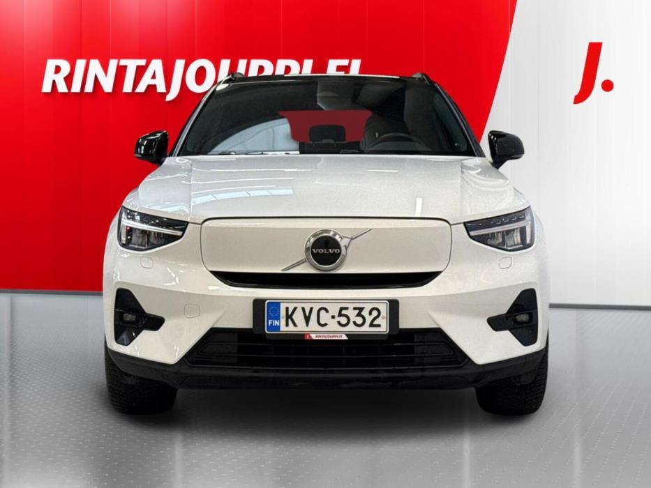 VOLVO XC40 2023