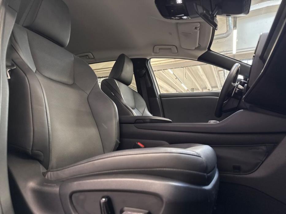 LEXUS RZ 2023