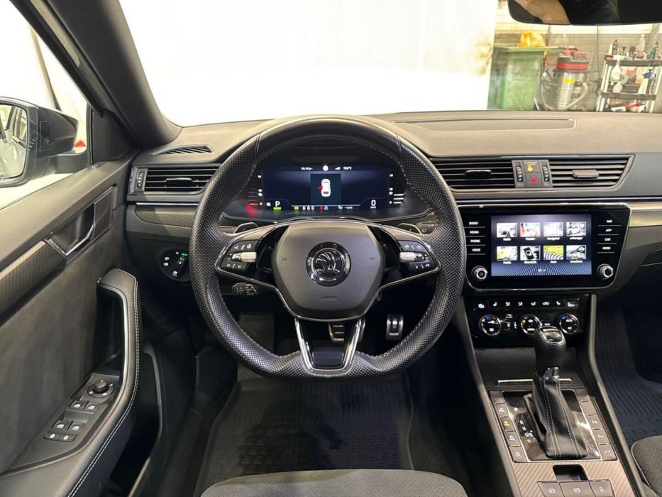 SKODA Superb 2023