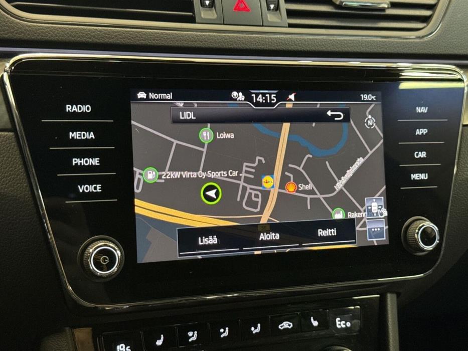 SKODA Superb 2023