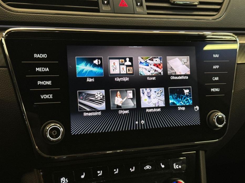SKODA Superb 2023