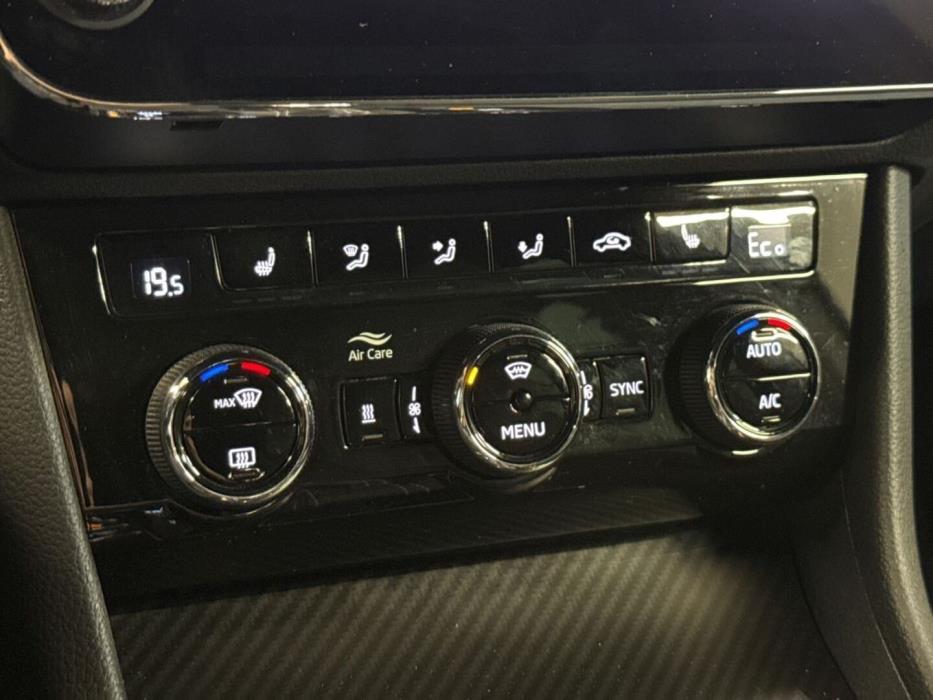 SKODA Superb 2023