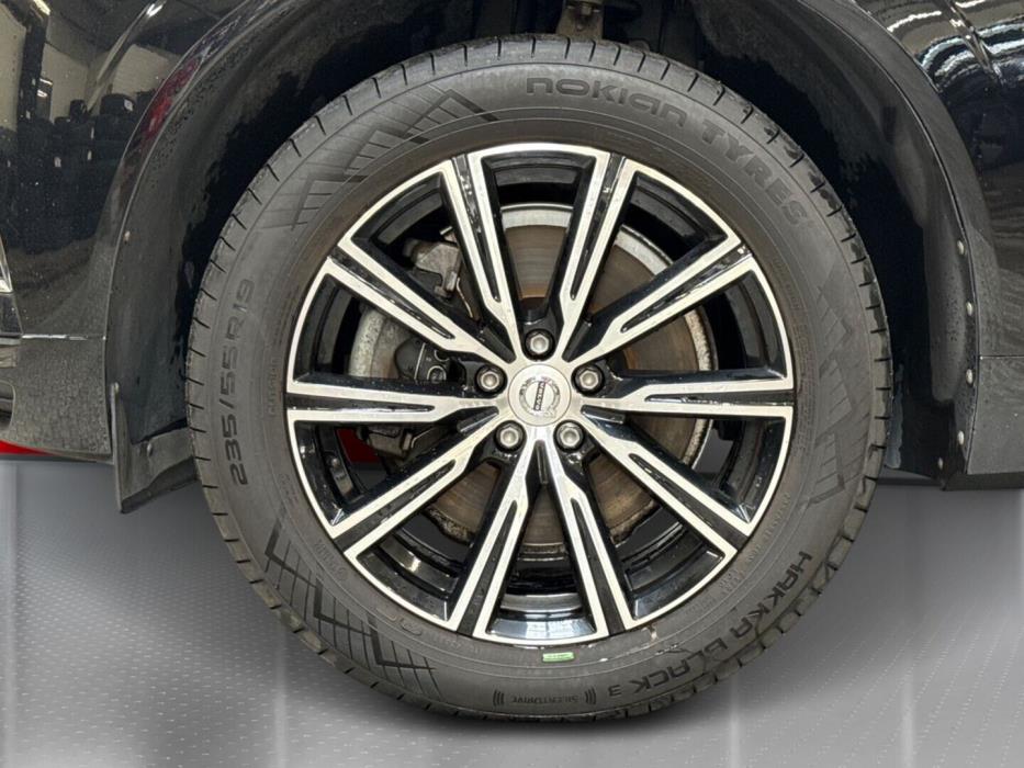 VOLVO XC60 2021