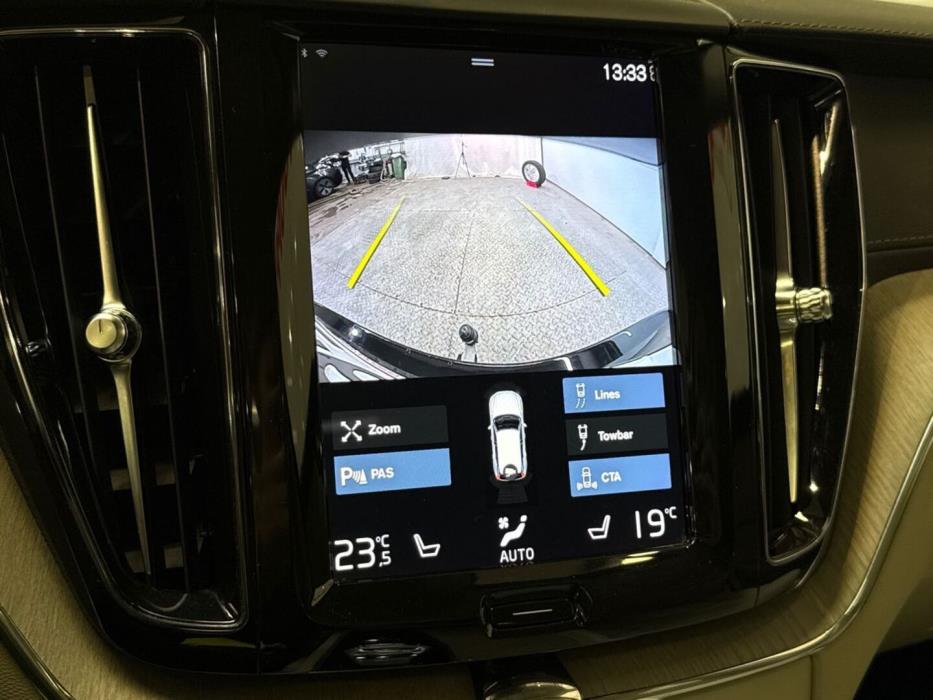 VOLVO XC60 2021