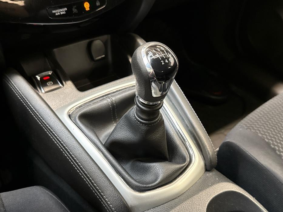 NISSAN Qashqai 2016