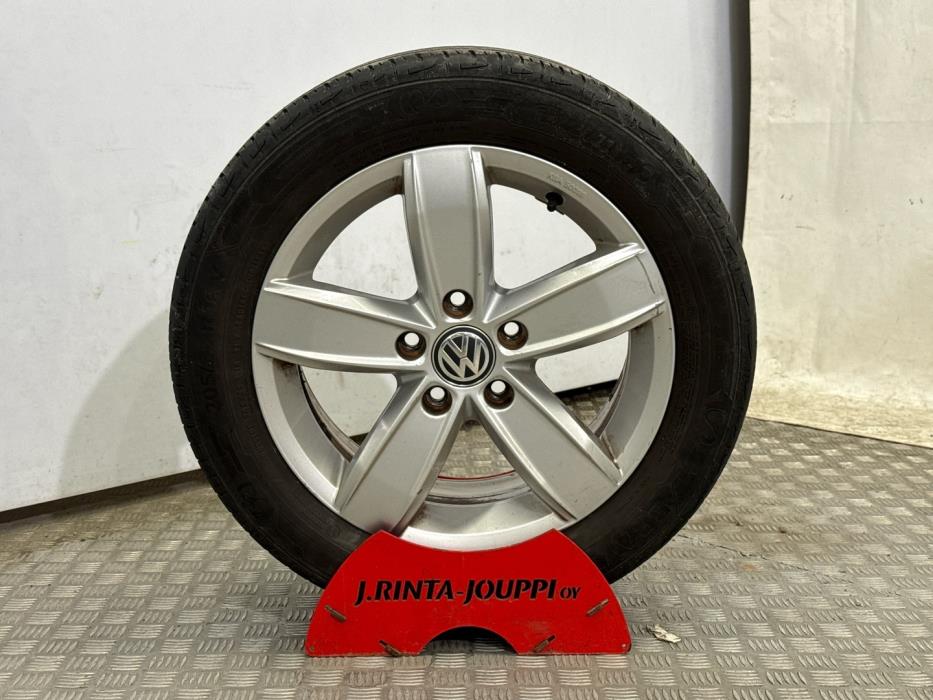 VOLKSWAGEN Golf 2016