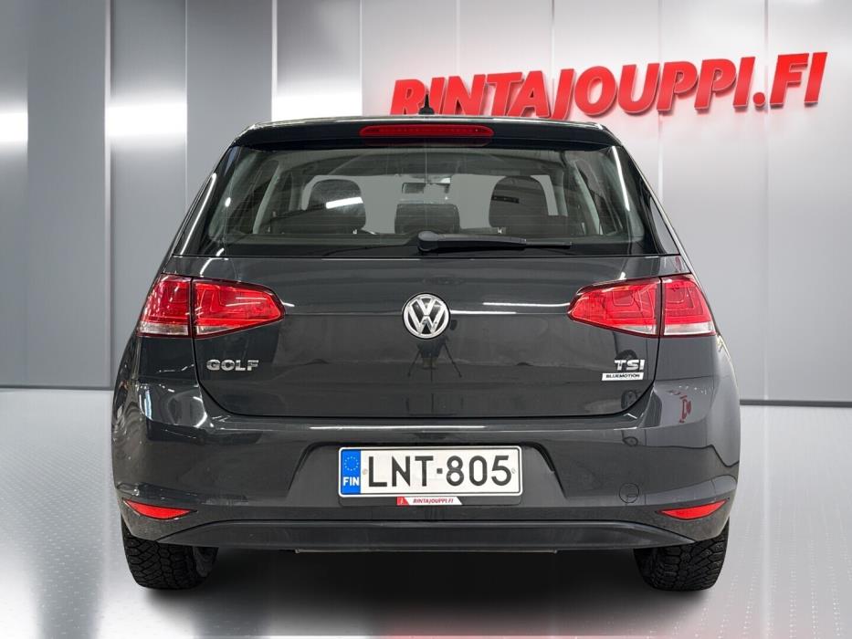 VOLKSWAGEN Golf 2016