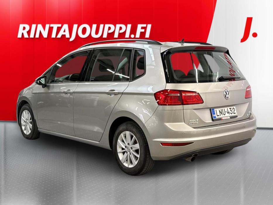 VOLKSWAGEN Golf Sportsvan 2017