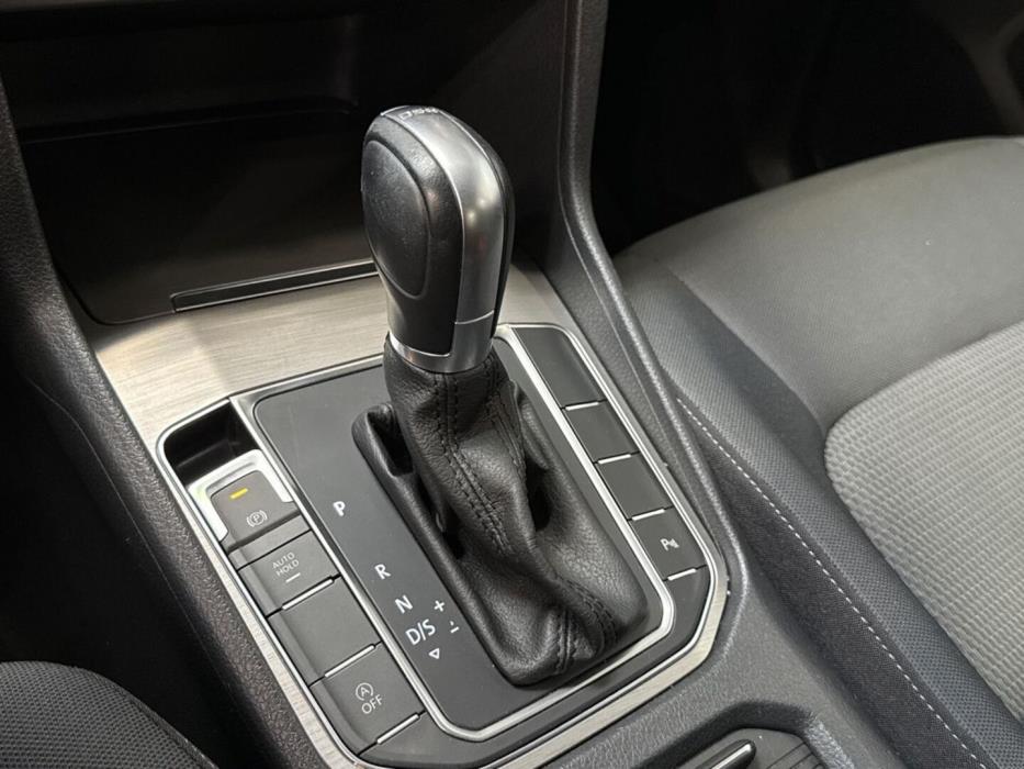 VOLKSWAGEN Golf Sportsvan 2017