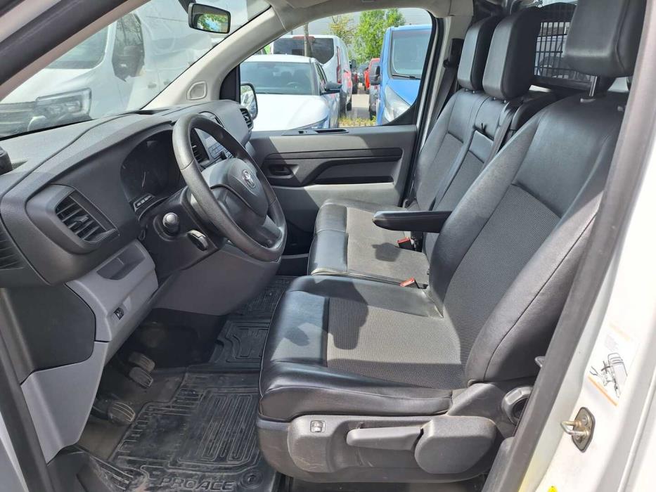 TOYOTA Proace 2017