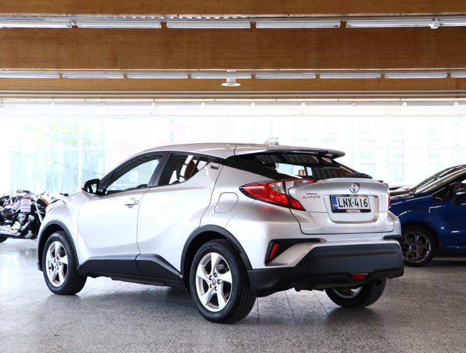 TOYOTA C-HR 2017