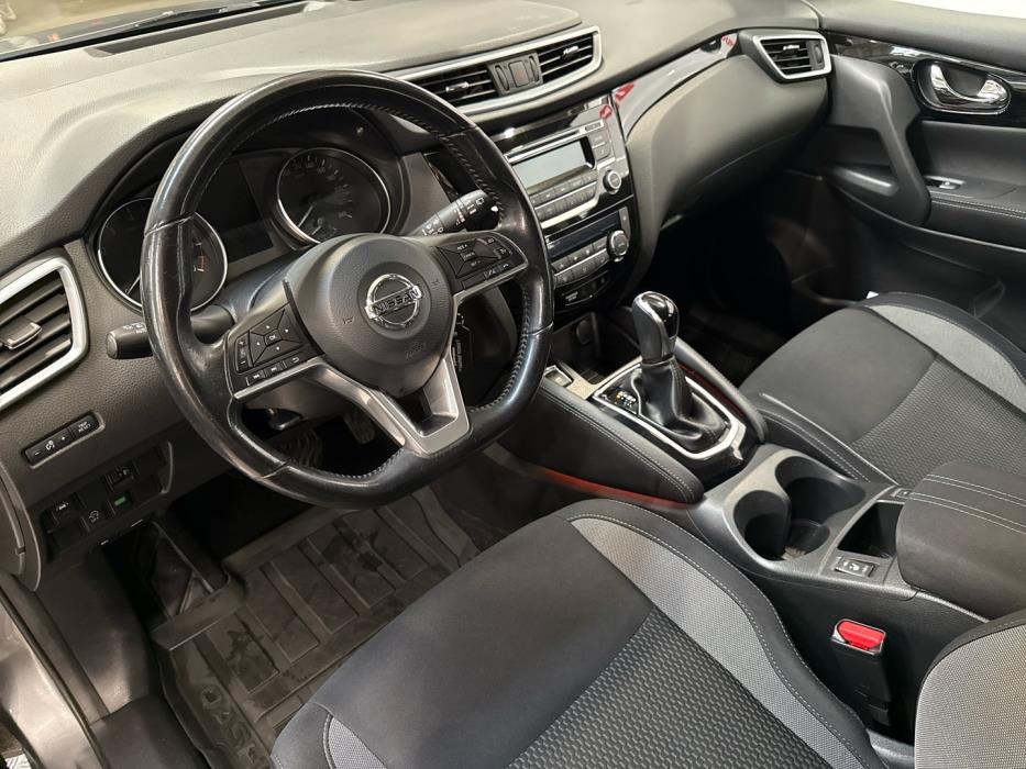 NISSAN Qashqai 2018
