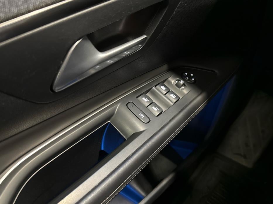 PEUGEOT 3008 2018