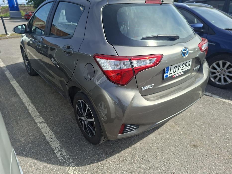 TOYOTA Yaris 2019