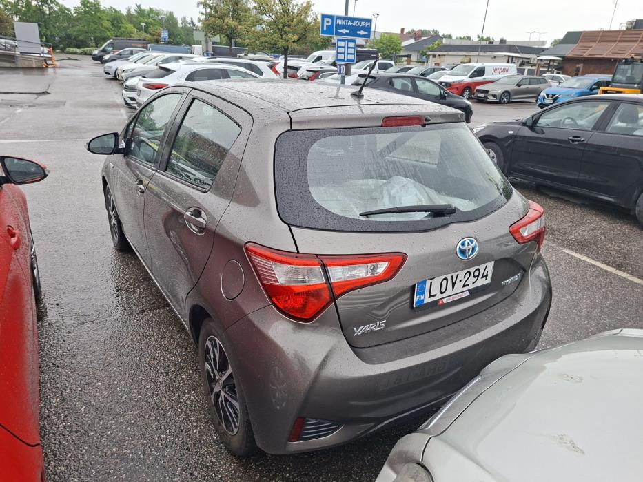 TOYOTA Yaris 2019