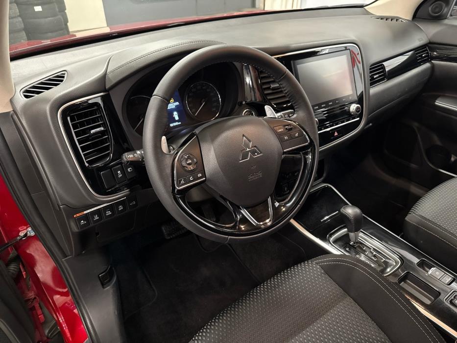 MITSUBISHI Outlander 2021