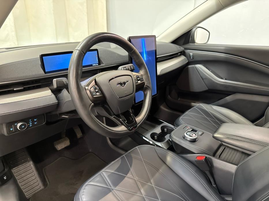 FORD Mustang Mach-E 2021