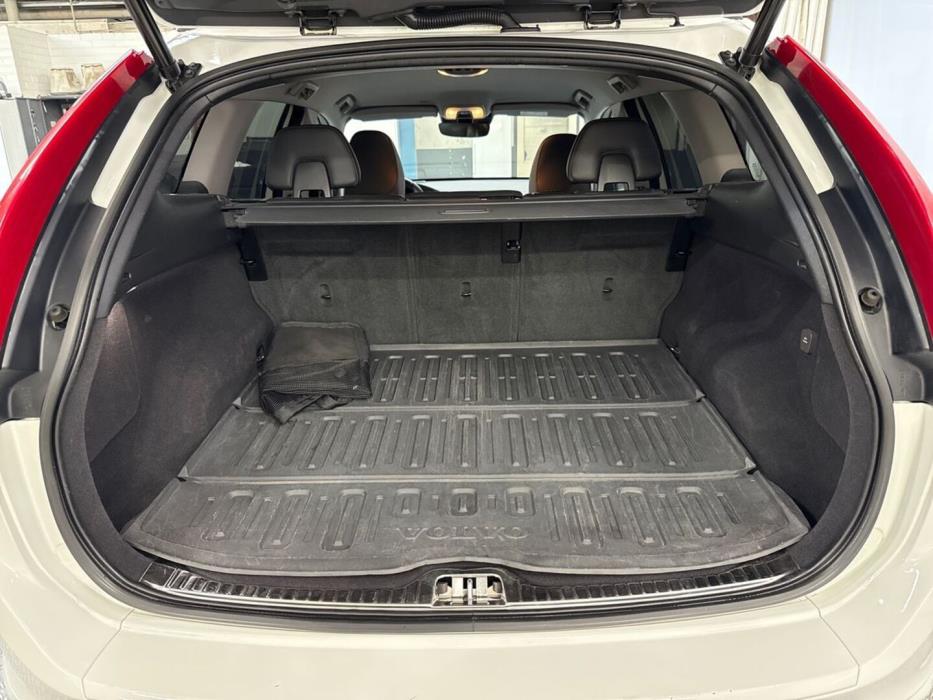 VOLVO XC60 2017