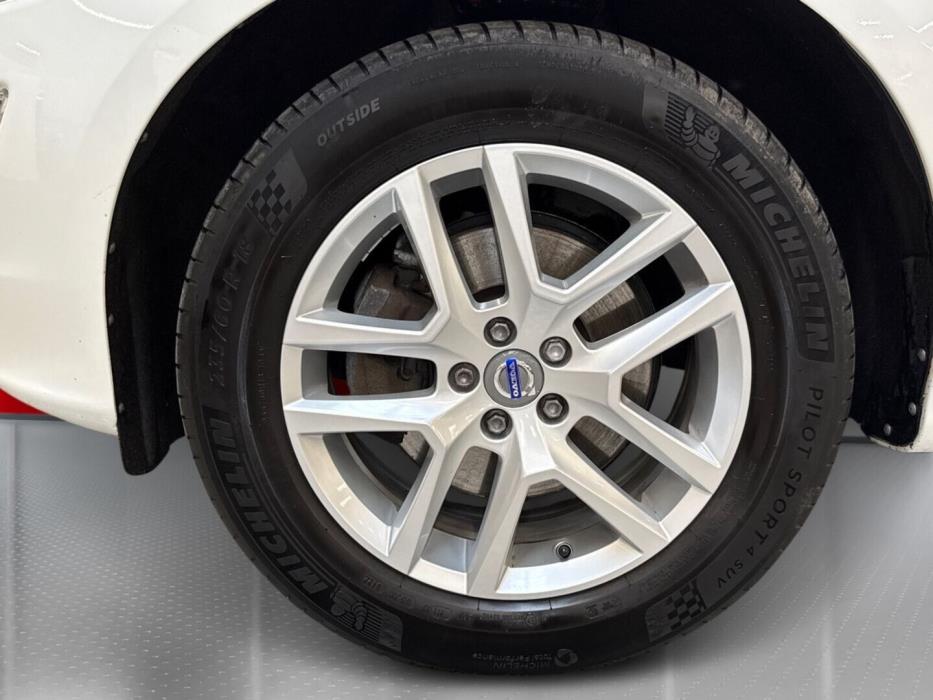 VOLVO XC60 2017