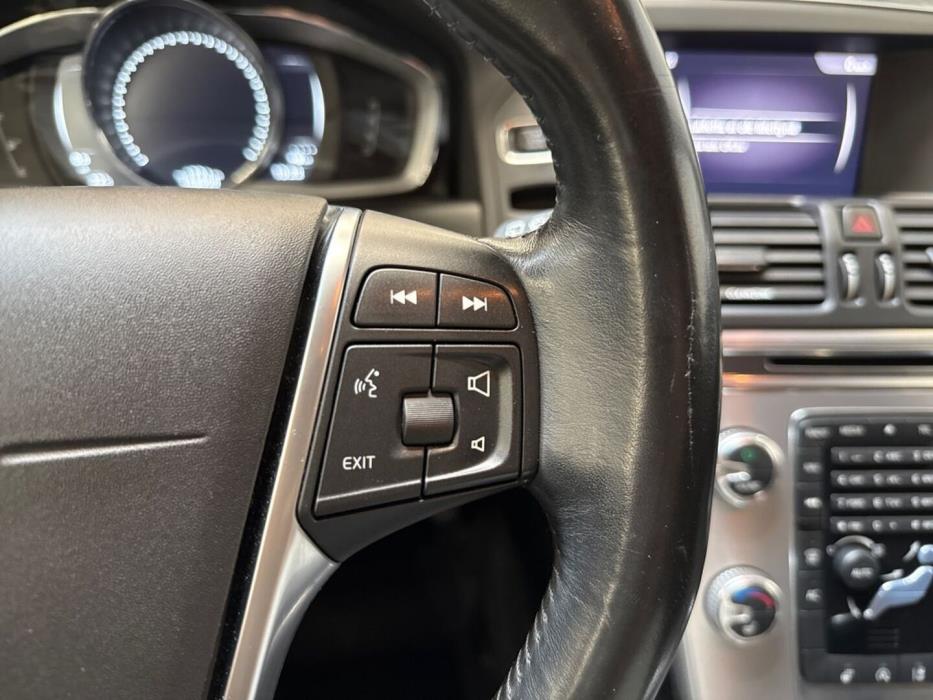 VOLVO XC60 2017
