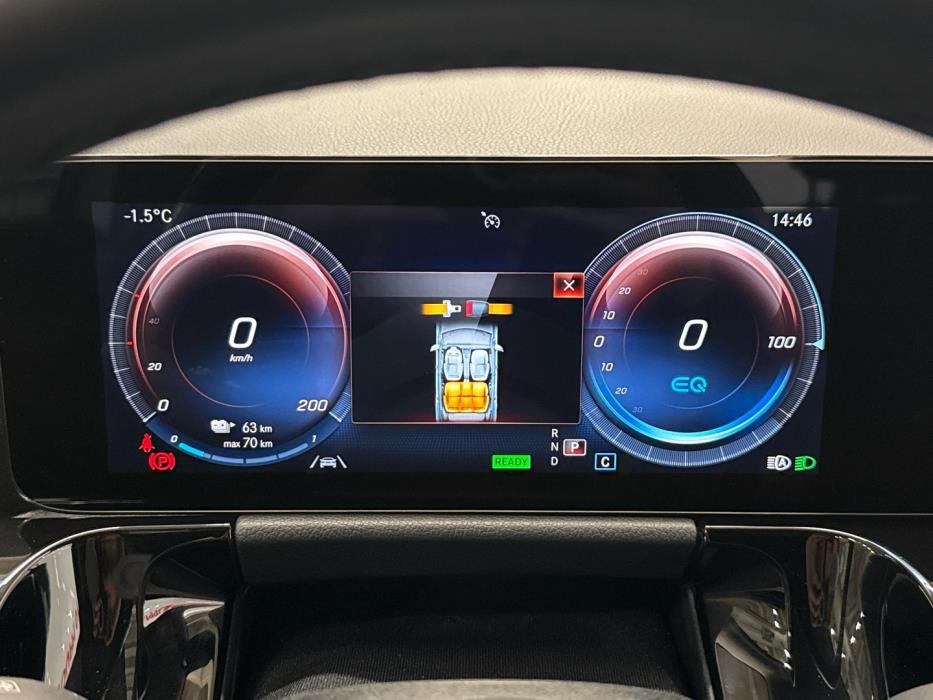 MERCEDES-BENZ EQA 2022