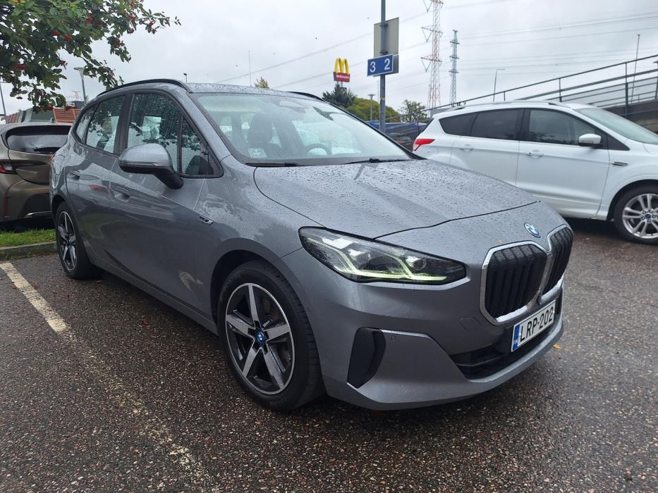 BMW 230 2023