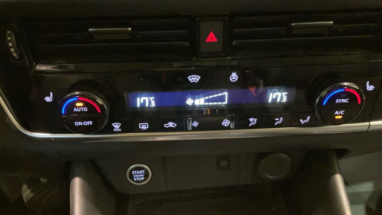 NISSAN Qashqai 2023