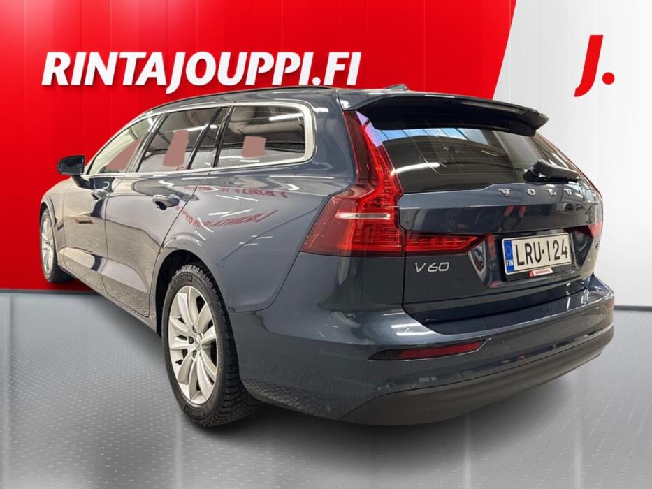 VOLVO V60 2022