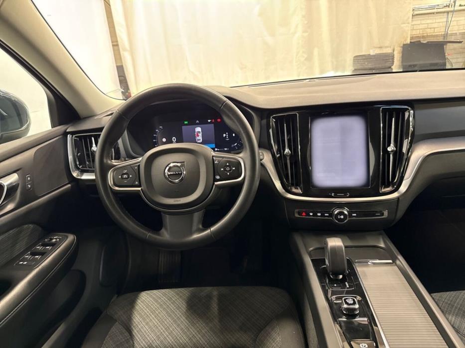 VOLVO V60 2022