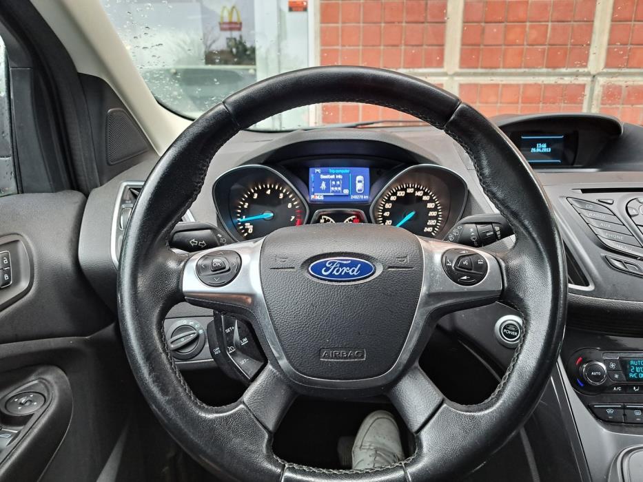 FORD Kuga 2013