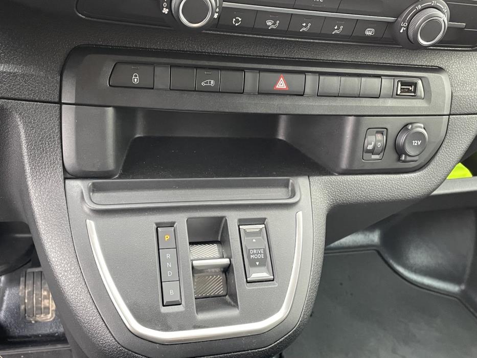 PEUGEOT E-EXPERT 2024