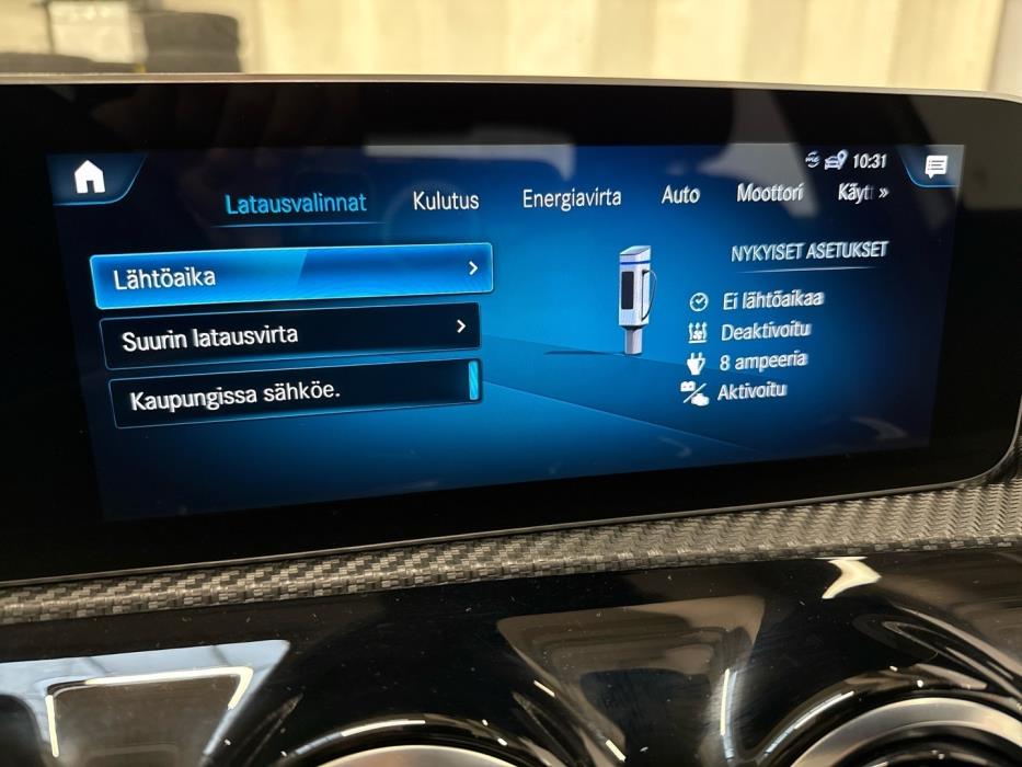 MERCEDES-BENZ A 2020