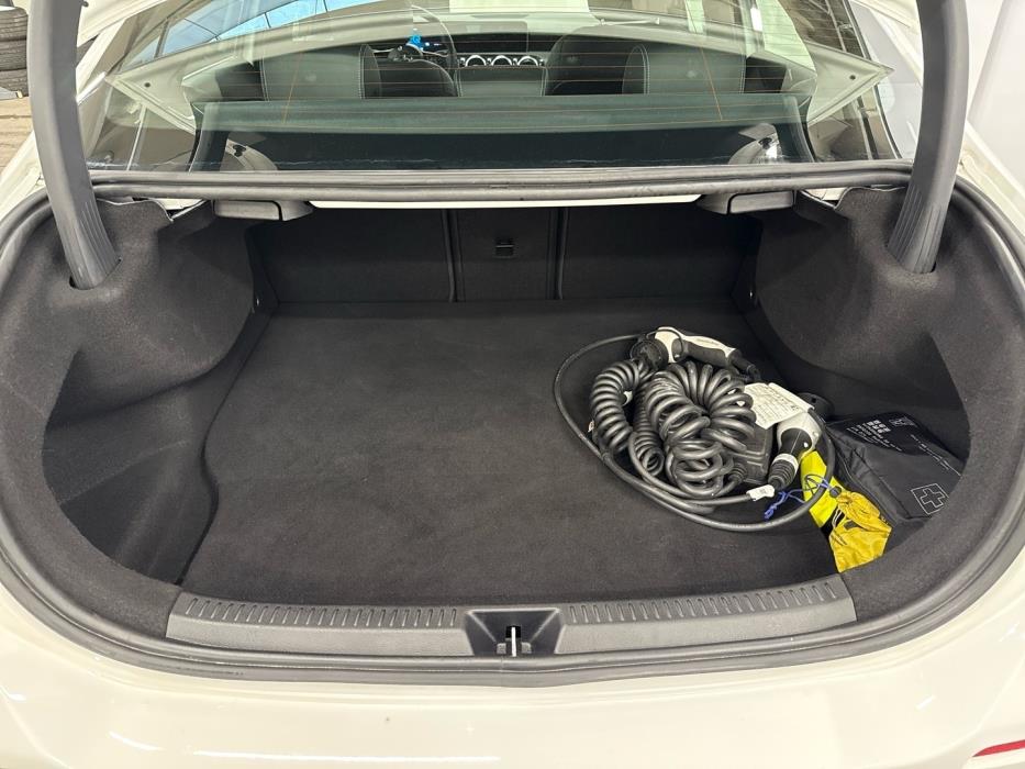 MERCEDES-BENZ A 2020