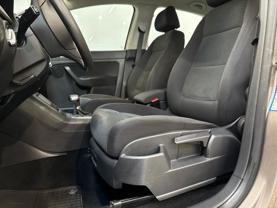 VOLKSWAGEN Golf Plus 2010
