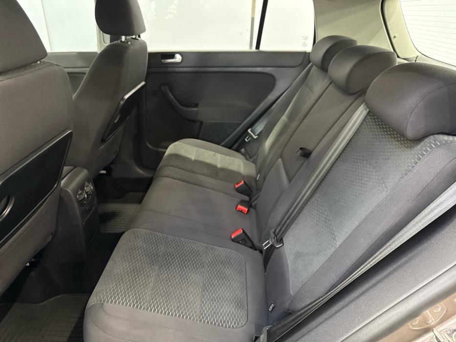 VOLKSWAGEN Golf Plus 2010