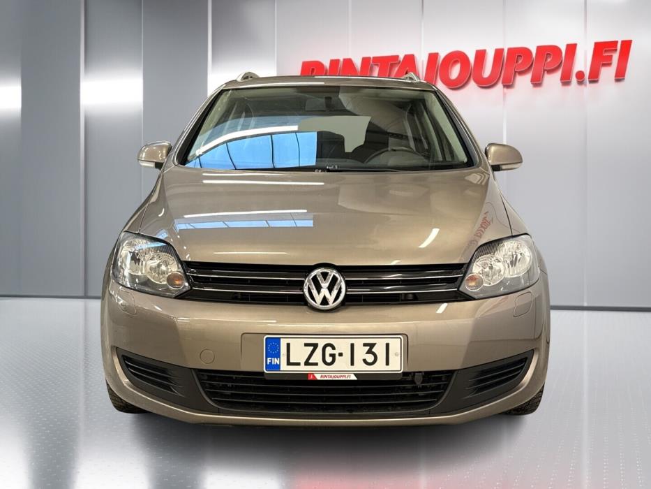 VOLKSWAGEN Golf Plus 2010