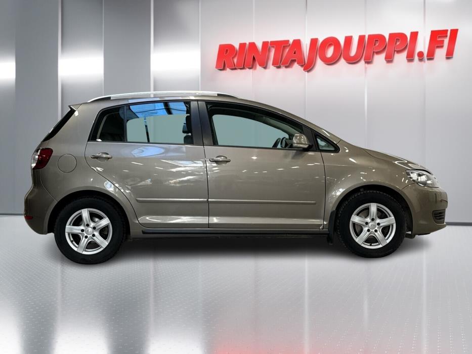 VOLKSWAGEN Golf Plus 2010