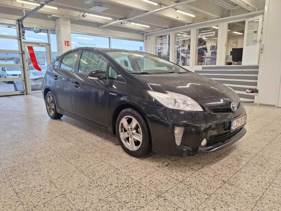 TOYOTA Prius 2012