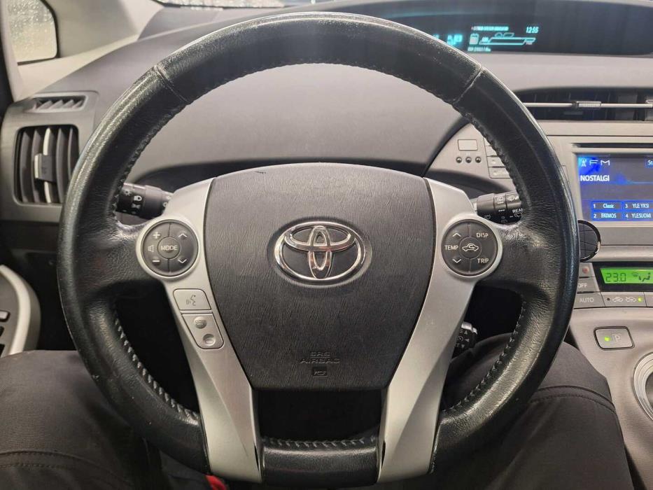 TOYOTA Prius 2012