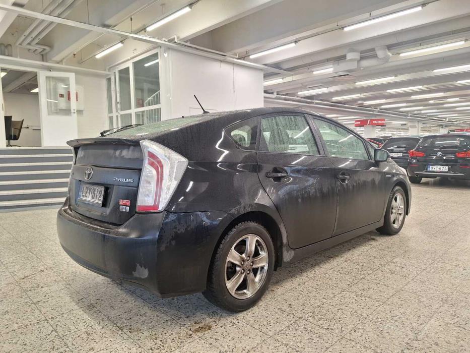 TOYOTA Prius 2012