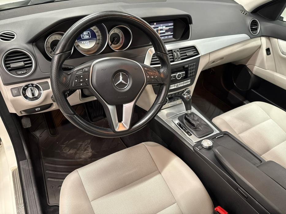 MERCEDES-BENZ C 2012