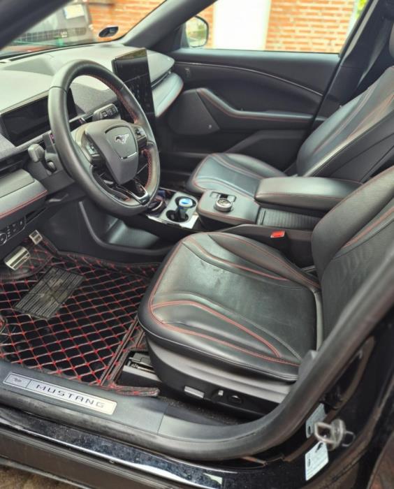 FORD Mustang Mach-E 2022